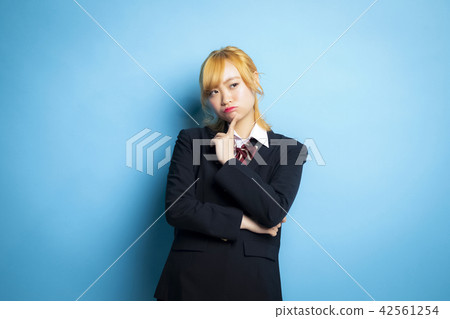 Female high school student portrait facial expression Female high school student portrait facial expression 42561254