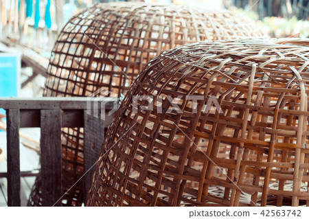 chicken coop 42563742