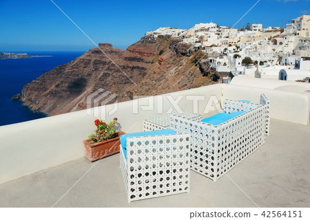 Santorini island leisure life 42564151