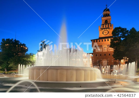 Sforza Castle fountain night 42564837