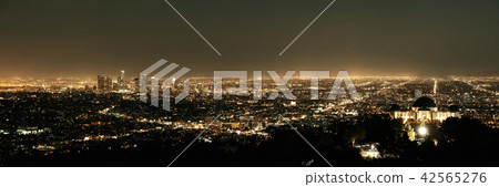 Los Angeles at night Los Angeles at night 42565276