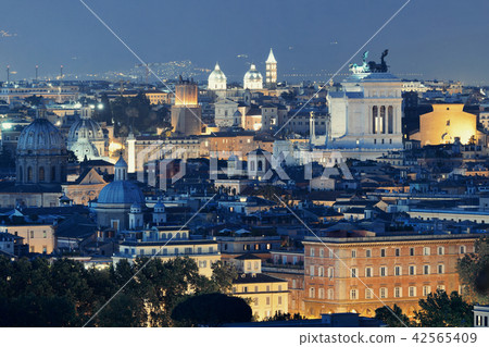 Rome night view Rome night view 42565409