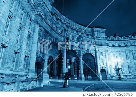 Admiralty Arch London 42565796