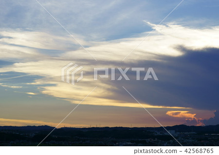 夏天的黃昏·大傘雲3 42568765