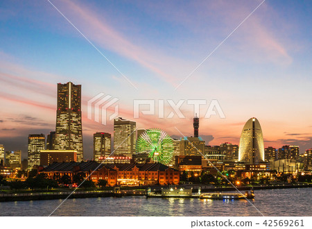 Yokohama Minato Mirai Sunset Yokohama Minato Mirai Sunset 42569261