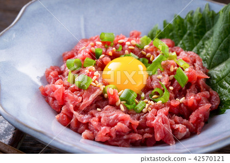 馬肉Yukke 42570121