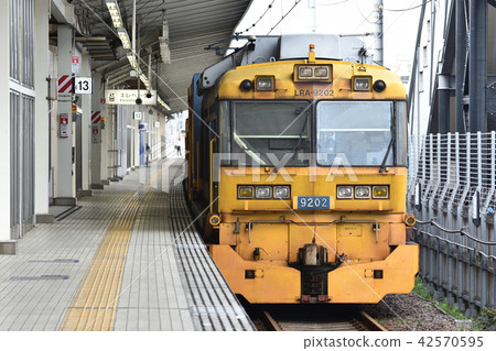 Long rail transportation car for bullet train LRA Maibara station Long rail transportation car for bullet train LRA Maibara station 42570595