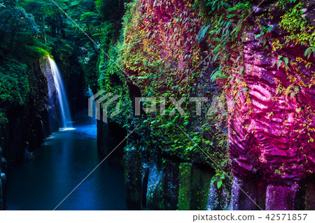 高千穗峽谷瑪奈瀑布照亮[宮崎縣] 42571857