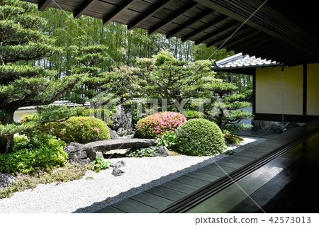 Haruyamaen Shinsakukaku在春天 42573013