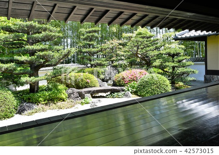 Haruyamaen Shinsakukaku在春天 Haruyamaen Shinsakukaku在春天 42573015