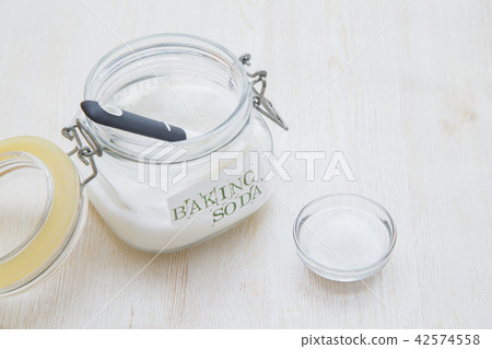 baking soda 42574558