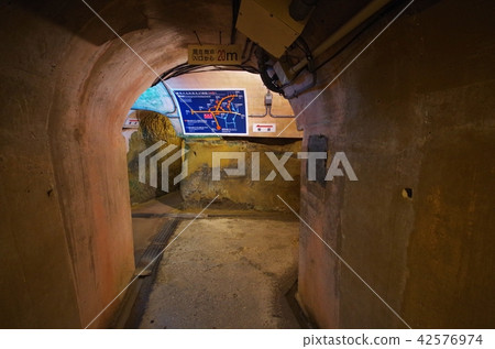 Inside the old navy headquarters pit 42576974