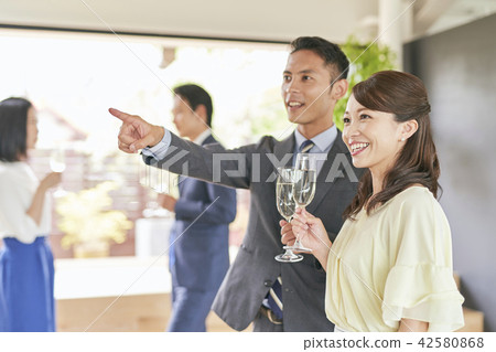 約會婚姻 約會婚姻 42580868
