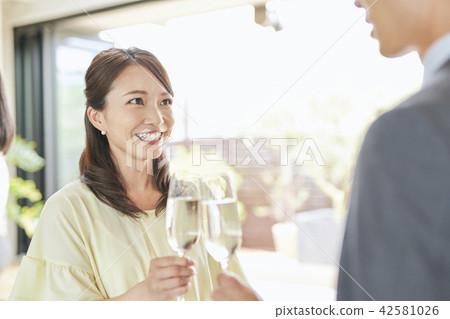 約會婚姻 42581026