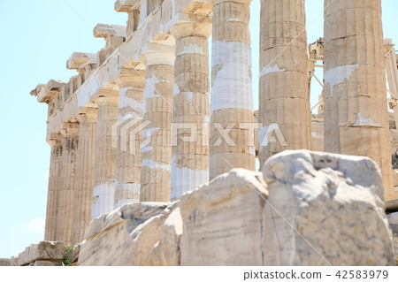 Temple of Parthenon in Athens 42583979