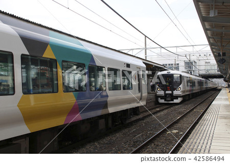 Matsumoto Station: Concatenated scenery of Azusa 42586494