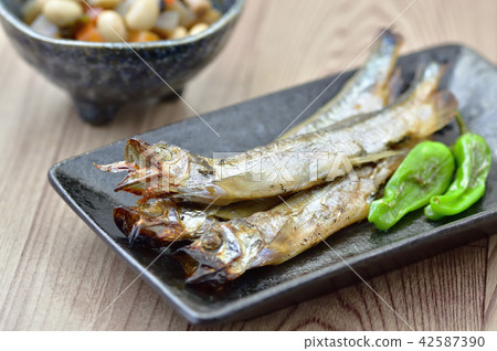 Shishamo Shishamo 42587390