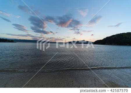 瀨戶內海黃昏香川縣贊岐市 瀨戶內海黃昏香川縣贊岐市 42587570