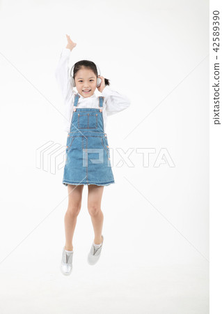 低年級小學生，女孩的生活方式 42589390
