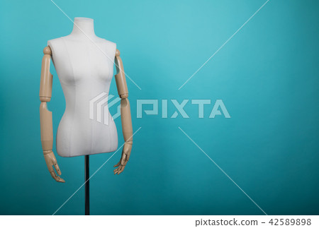 Mannequin positioned on a bright background Mannequin positioned on a bright background 42589898