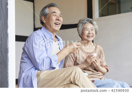 Life, old couple, Korean 42590930