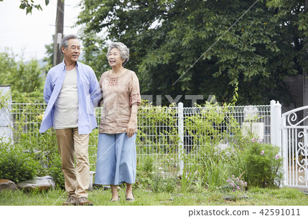 Life, old couple, Korean 42591011