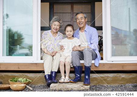祖父，祖母，孫女，韓國人 42591444