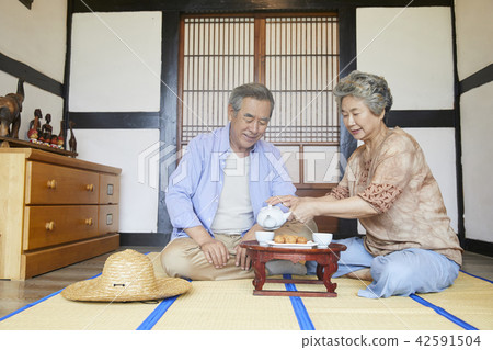 Life, old couple, Korean Life, old couple, Korean 42591504