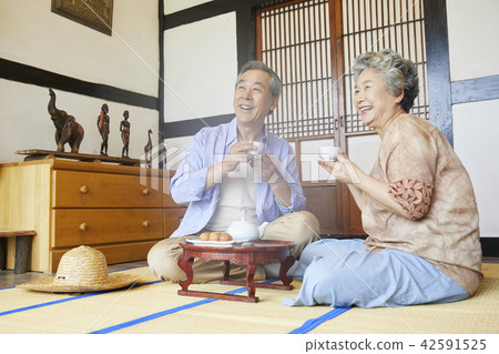 Life, old couple, Korean Life, old couple, Korean 42591525