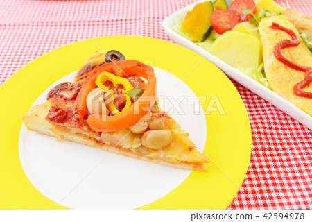 Lunch image Lunch image 42594978
