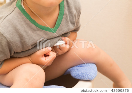 Infant toilet training Infant toilet training 42600876