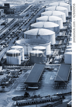 oil reservoir in modern port oil reservoir in modern port 42600956