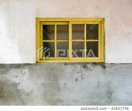Retro window and wall 42601746