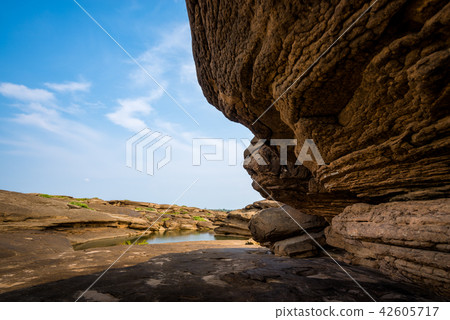 Natural of Rock Canyon in Mekhong River, Thailand Natural of Rock Canyon in Mekhong River, Thailand 42605717