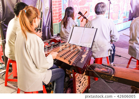 Taiwanese puppet show 42606005