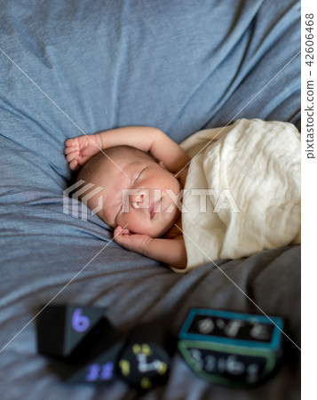 Newborn Photo Newborn Photo 42606468