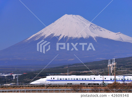 Shinkansen series 700 and Mt. Fuji - 5096 Shinkansen series 700 and Mt. Fuji - 5096 42609348