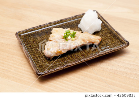 Japanese style sauteed of magpie 42609835