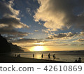 沿著海岸的日落 42610869