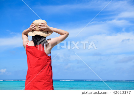 沖繩的海洋和女性獨自旅行 沖繩的海洋和女性獨自旅行 42613377