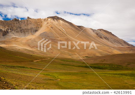 View of Andes mountains, Valle Hermoso 42613991