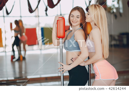 girls in a gym girls in a gym 42614244