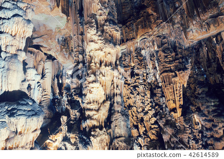Panoramic view of chamber in Grotte des Demoiselles Panoramic view of chamber in Grotte des Demoiselles 42614589