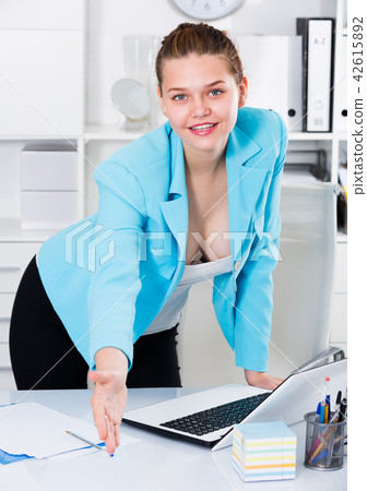 Businesswoman is going to meet first visitors 42615892