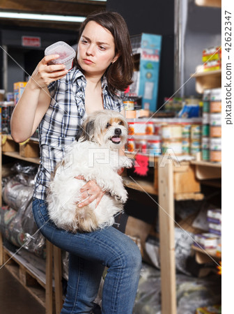female with dog selecting vet preserves female with dog selecting vet preserves 42622347