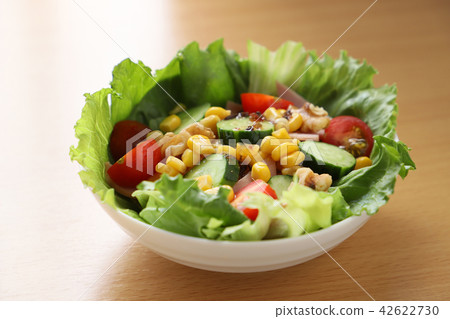 Salad (image) Salad (image) 42622730