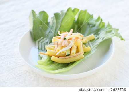 Macaroni salad Macaroni salad 42622738