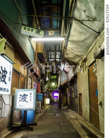 Kyoto Tateishi Nombe Yokocho night view (August 2018) 42623584