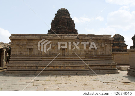 Krishna Temple, Hampi, Karnataka, India Krishna Temple, Hampi, Karnataka, India 42624040
