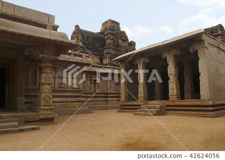 Hazara Rama Temple, Hampi, Karnataka, India  42624056